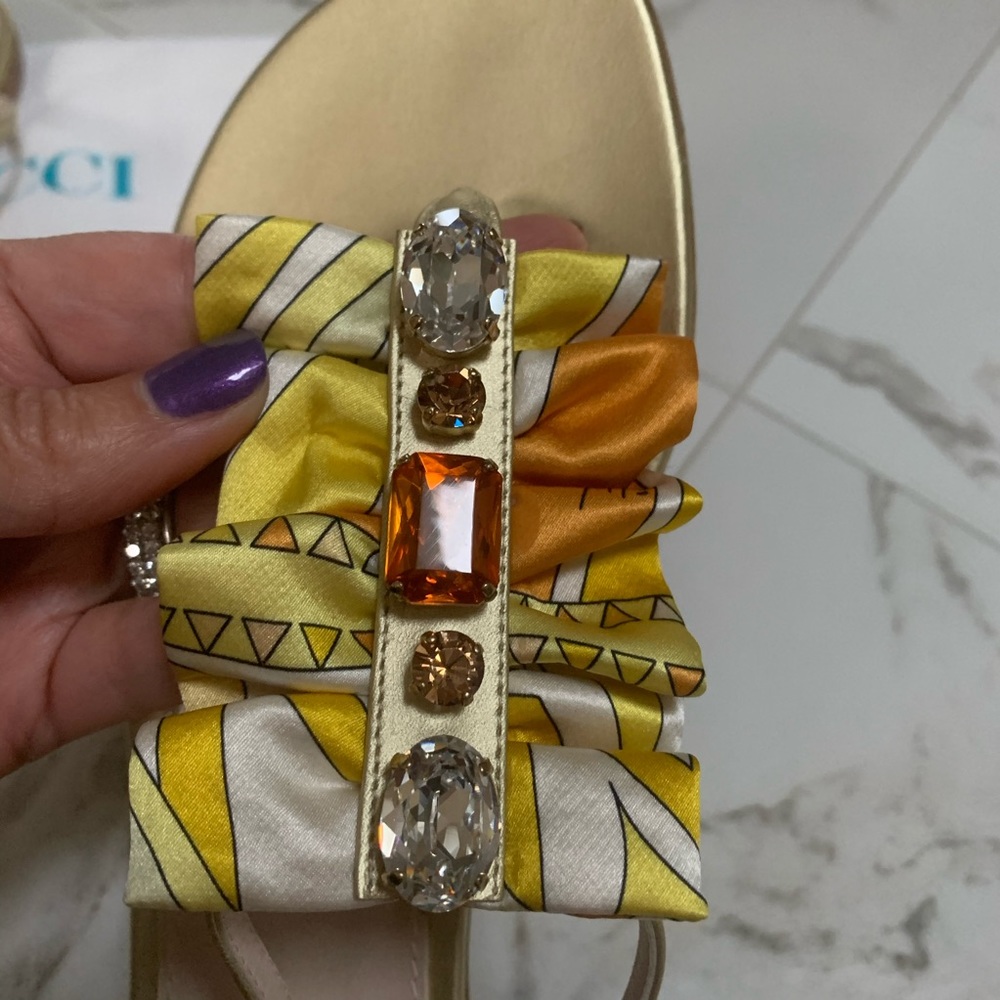 😍NEW Pucci Jewel Embellished Thong Sandals - Picture 5 of 7